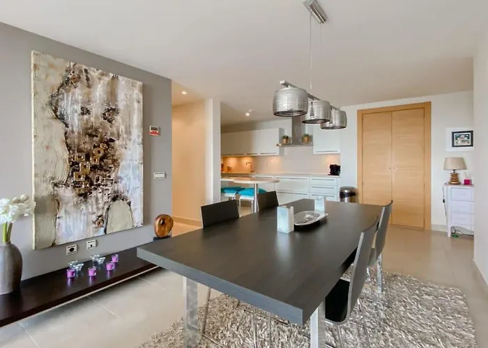 Samara 20 Luxury Gym Pools Panoramic Views *