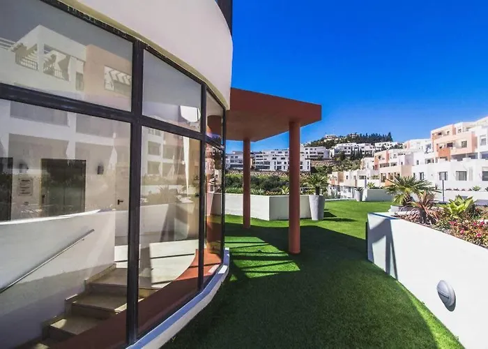 Samara 20 Luxury Gym Pools Panoramic Views Marbella