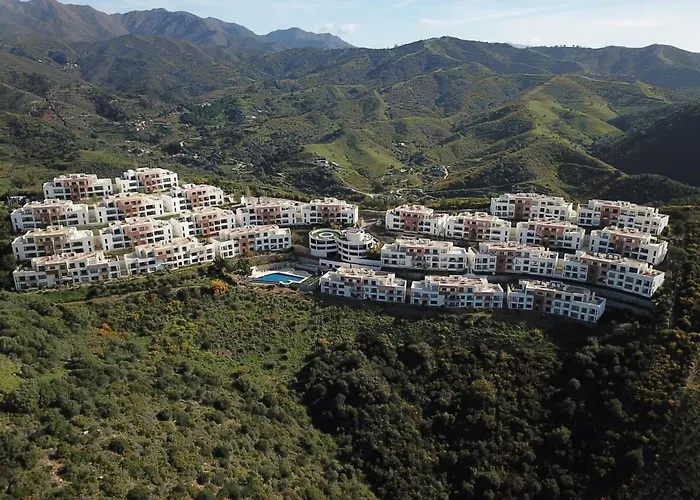 Samara 20 Luxury Gym Pools Panoramic Views *