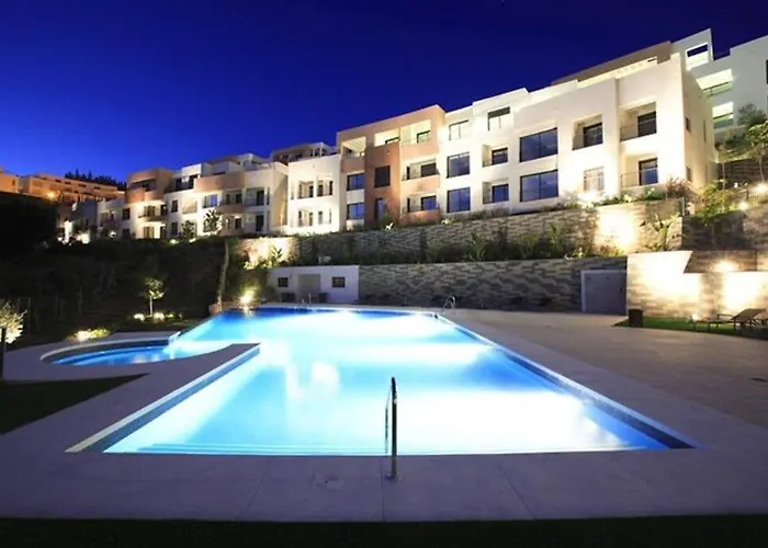 公寓 Samara 20 Luxury Gym Pools Panoramic Views 马尔韦利亚